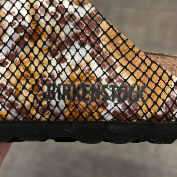 NWOT Birkenstock Arizona Slide Sandal in Brown Snake Skin Print, size 38 (7-7.5) - Picture 8 of 12